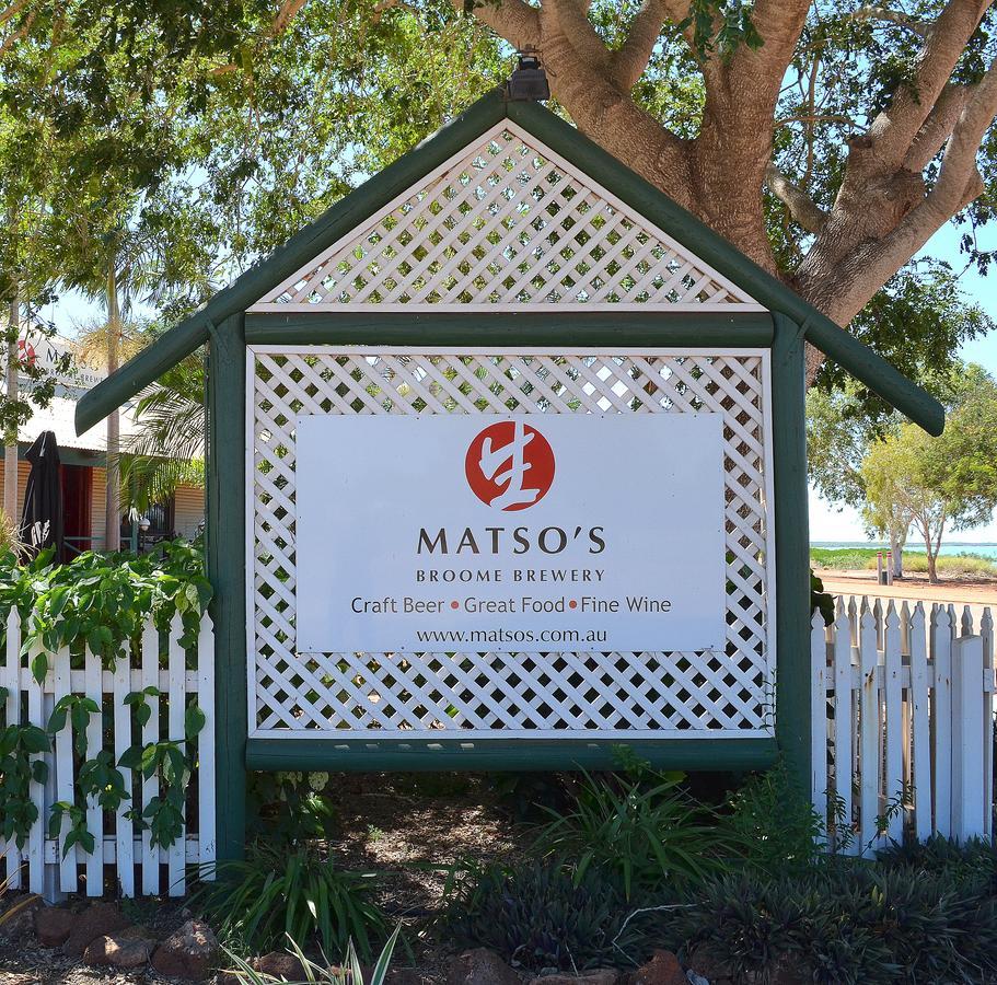 Moonlight Bay Aparthotel