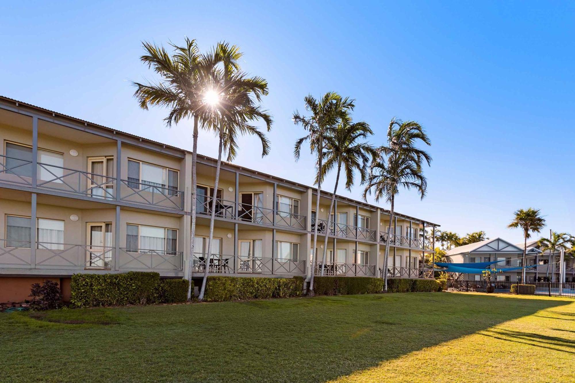 Moonlight Bay Aparthotel 4*