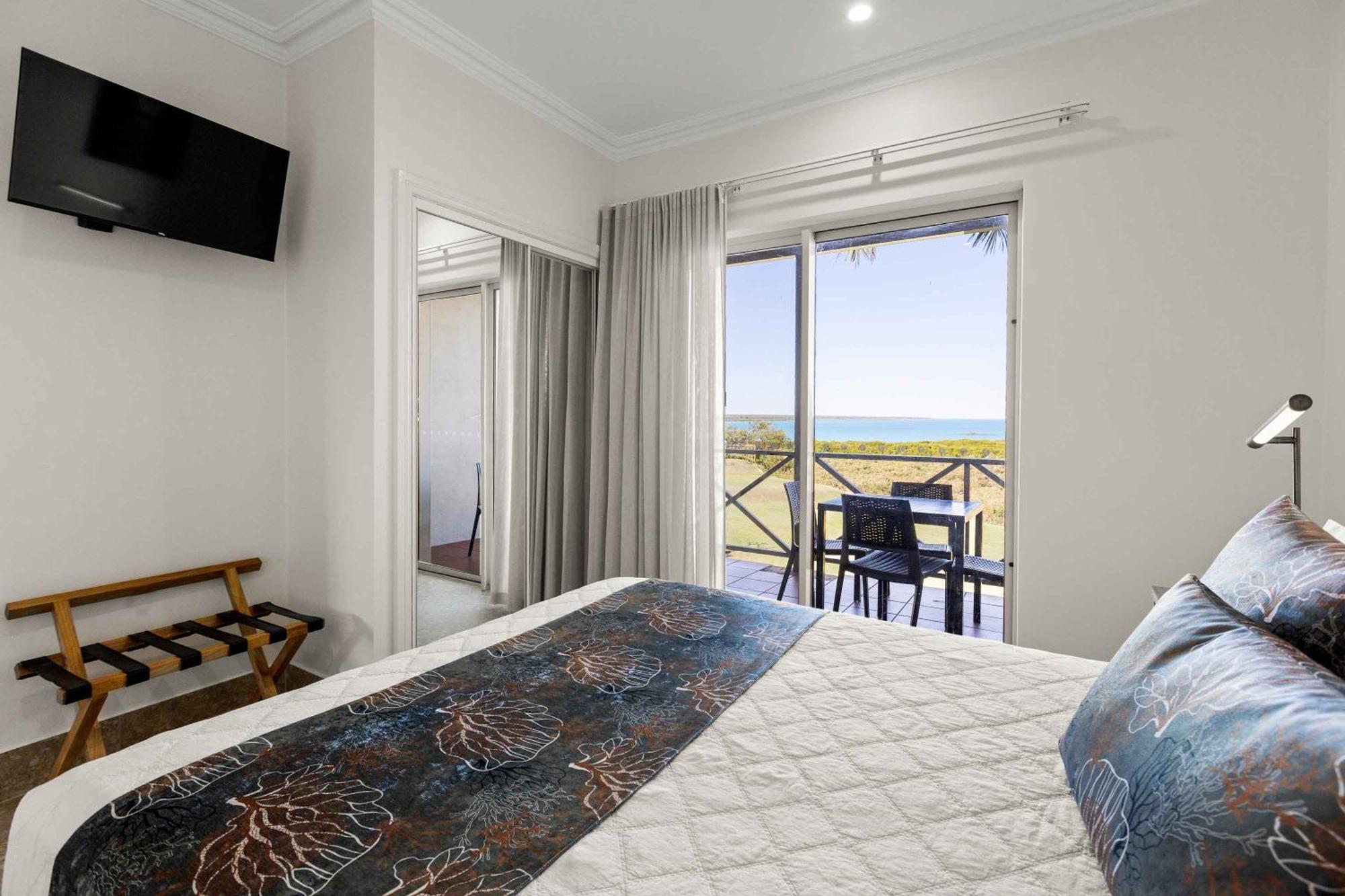 Aparthotel Moonlight Bay 4*