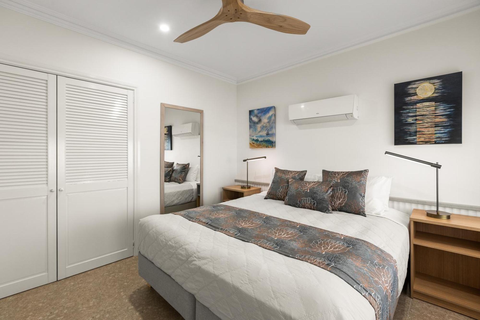 Moonlight Bay Aparthotel 4*